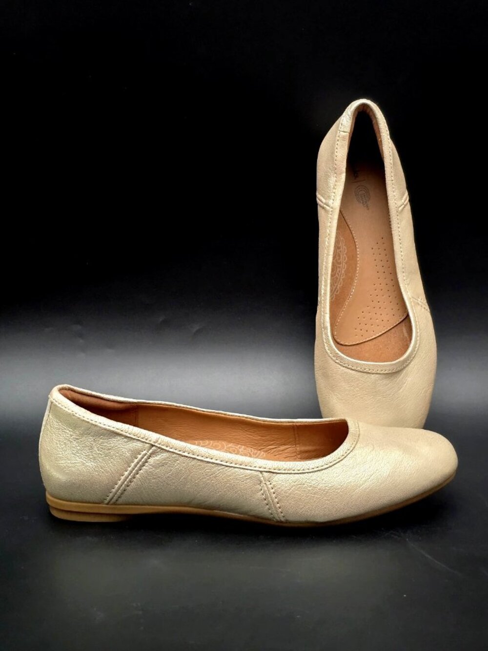 Clarks Canebay Plain Champagne Leather Upper Slip-on Shoes Women's Size 11 M